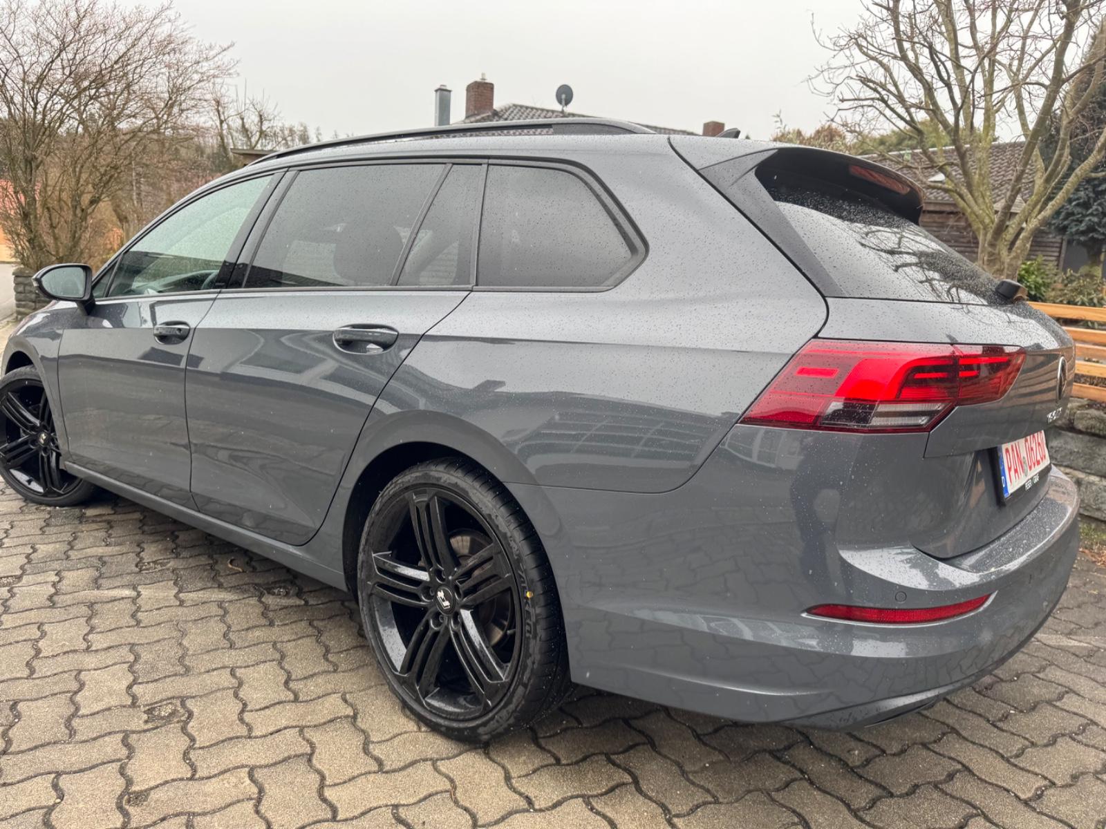 Volkswagen Golf VIII Variant *Life*LIVE-COCKPIT*DSG*LED*