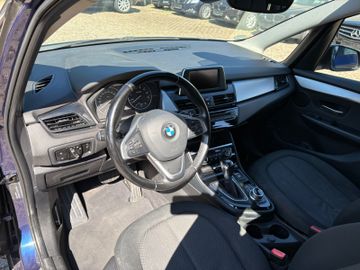 BMW 218 - 10