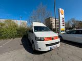 Volkswagen T5 KTW Krankenwagen - Volkswagen T5 Kombi aus 2013