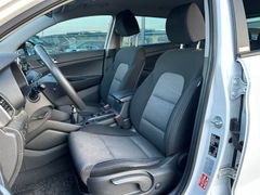 Fahrzeugabbildung Hyundai Tucson 1.6 CRDi *AHK*NAVI*KAMERA*LED*1.Hd.*