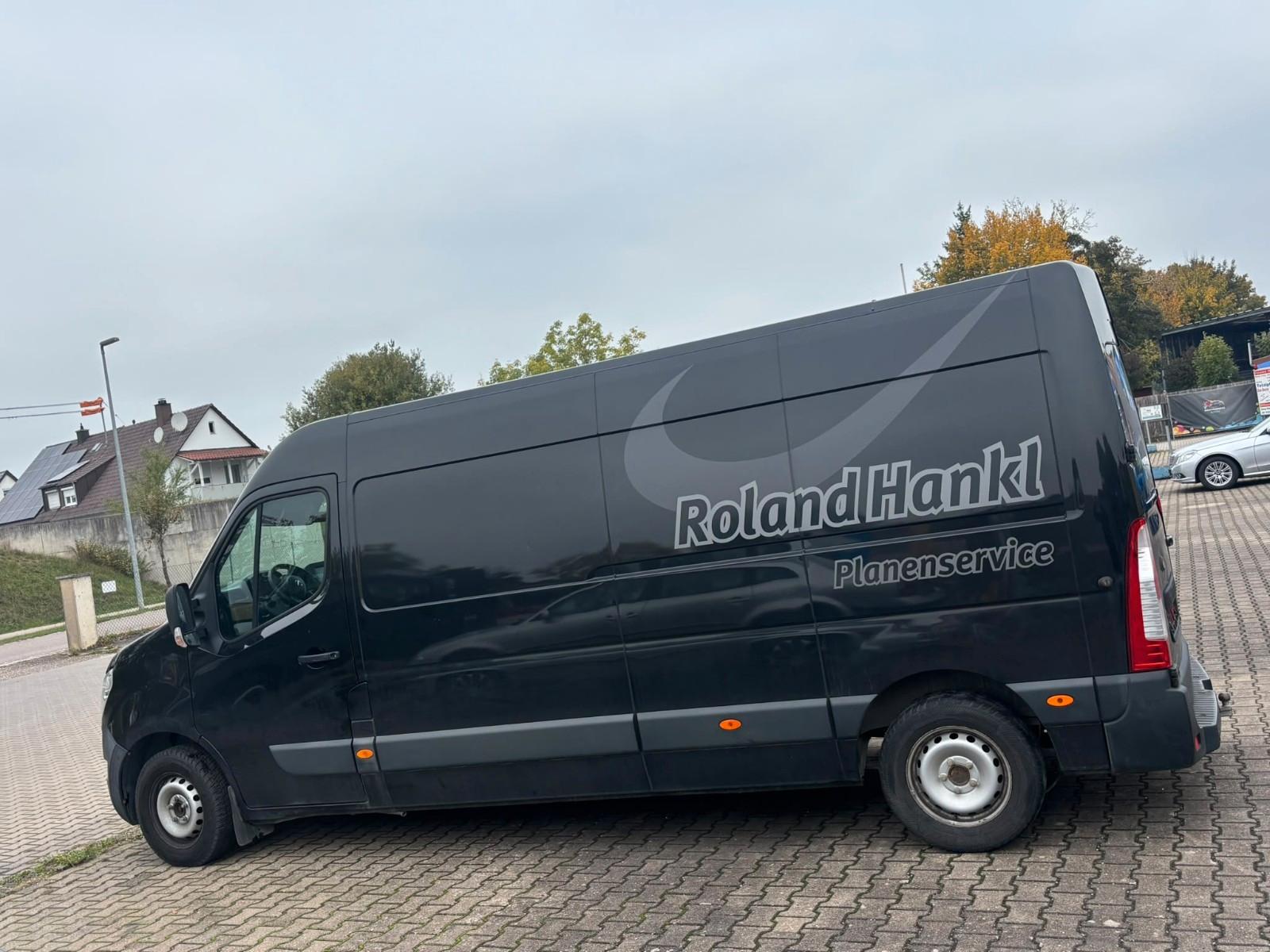 Nissan NV400