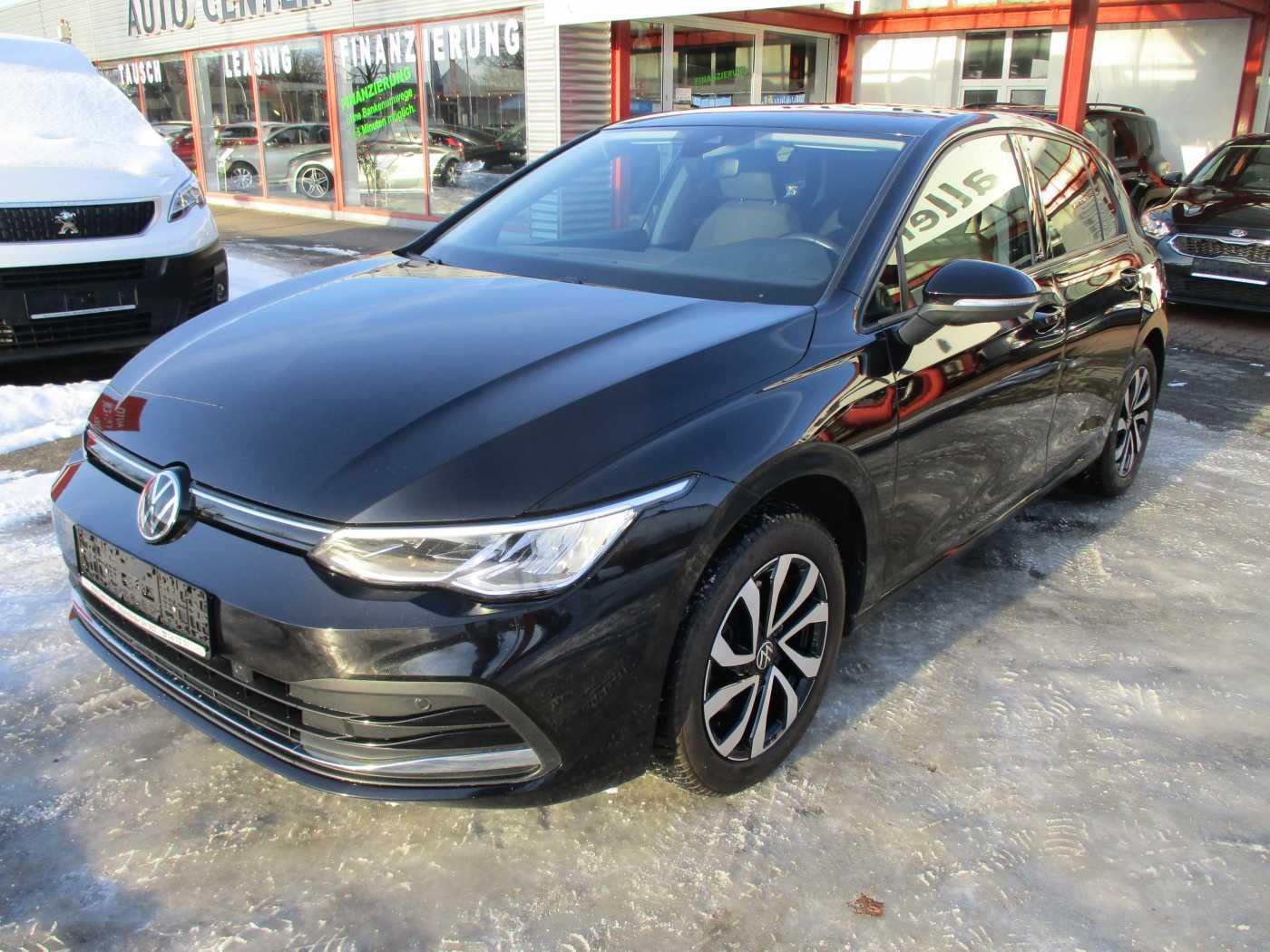 Volkswagen Golf VIII 1.0 TSI OPF, Navigation, Klimaautomati