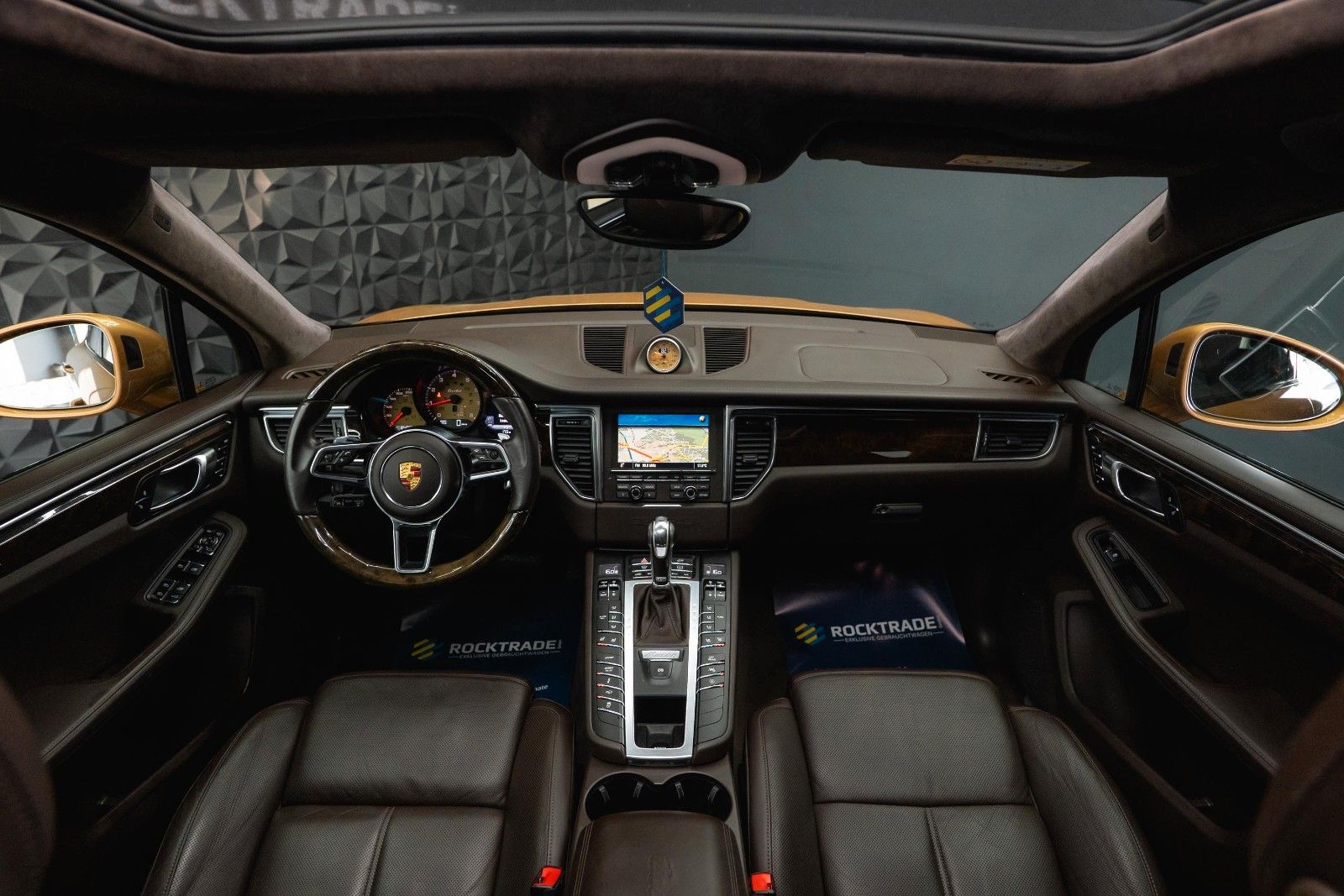 Fahrzeugabbildung Porsche Macan Turbo FENRIR | AURUM | CHRONO+ | LUFT | 21