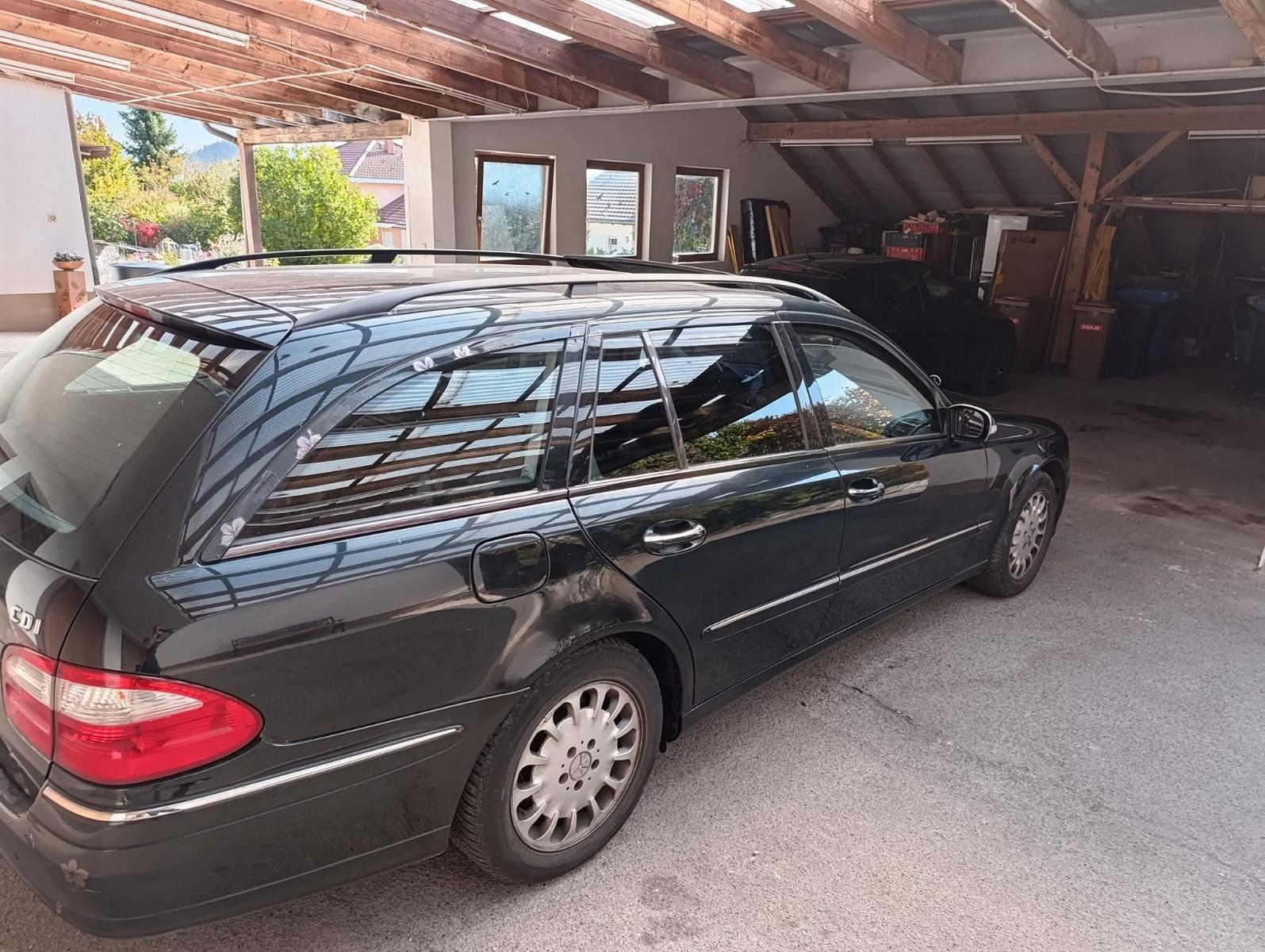 Mercedes-Benz E220 2004 — engine 2.148 cm³, 204 HP (150kW)