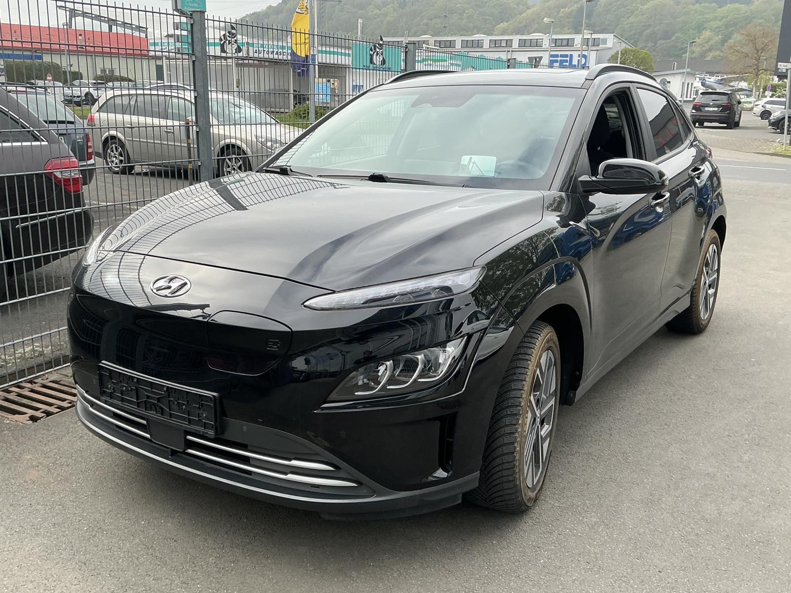 Hyundai KONA Kona Trend R.Cam Navi Pano ACC LED HUD DAB PDC