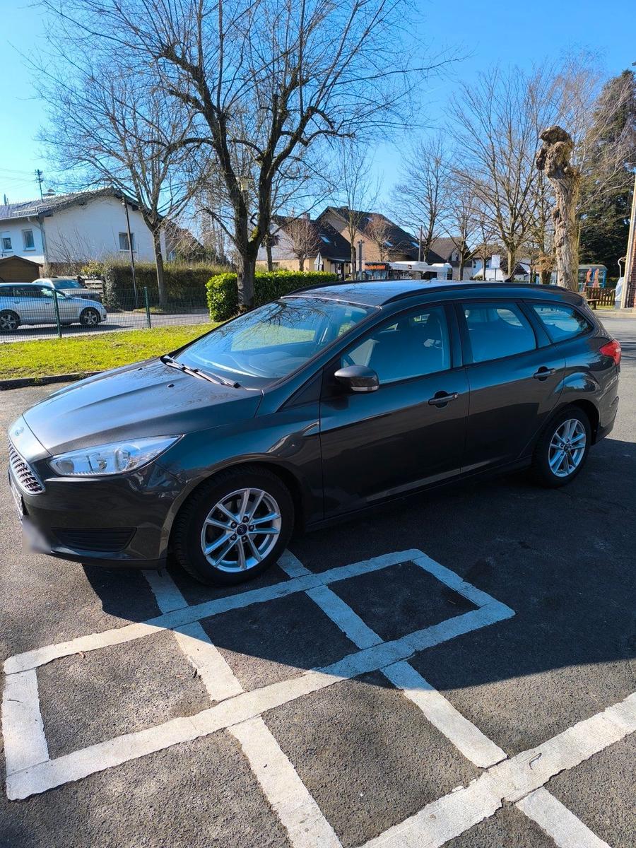 Ford Focus 2015 — engine 120 HP (88kW)