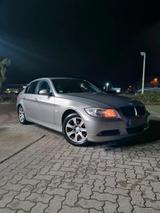 BMW E90 318i 2.0L - BMW 318 in Braunschweig