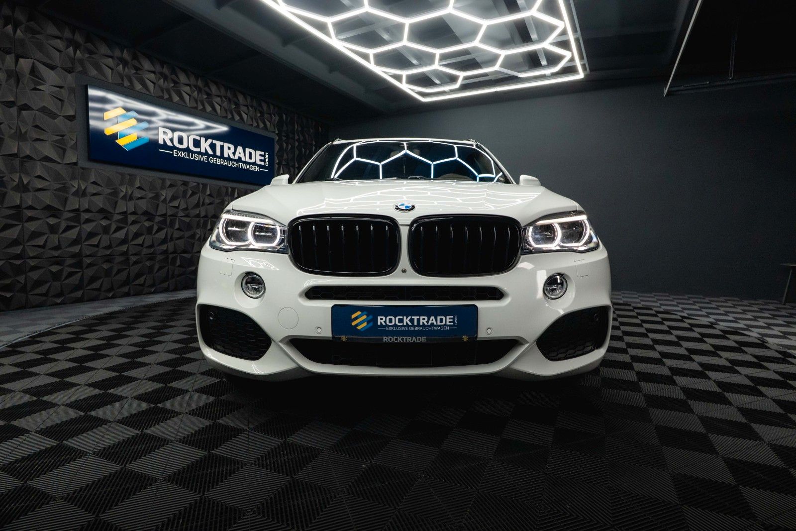 Fahrzeugabbildung BMW X5 xDrive 30d M Sport Shadow Line *ACC*LED*HU*