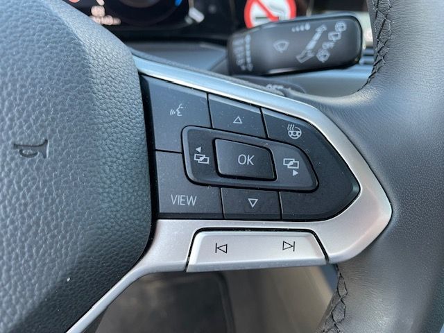 Golf VIII 2.0 TDI DSG ACTIVE NAVI LED Keyless AC