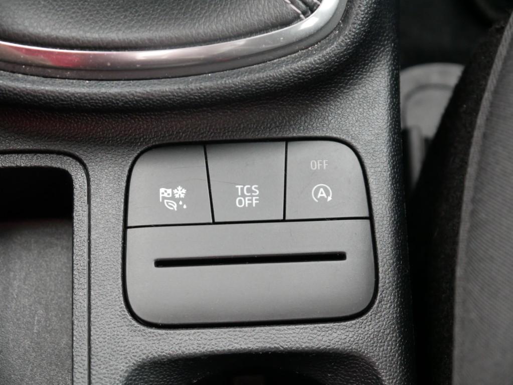 Ford Fiesta 1.0 Titanium LED Android Apple Tempomat