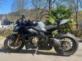Ducati Streetfighter V4S grau/schwarz