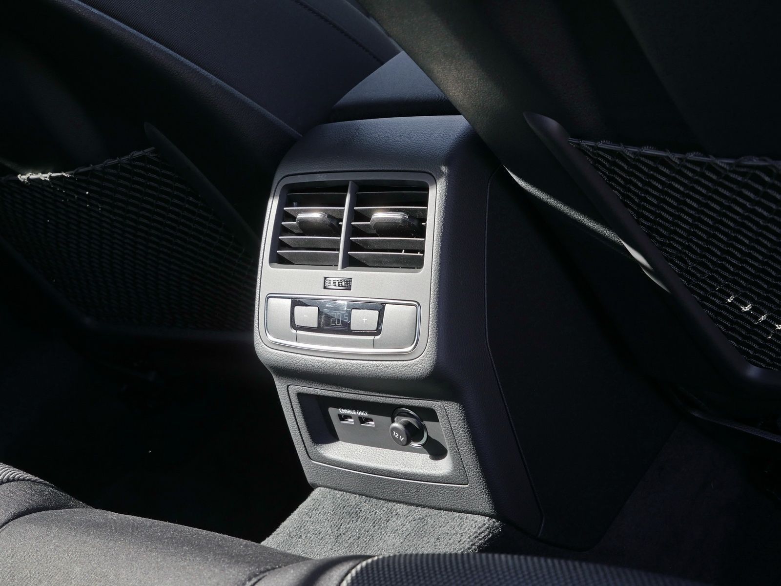 Audi A4 - Bild 17