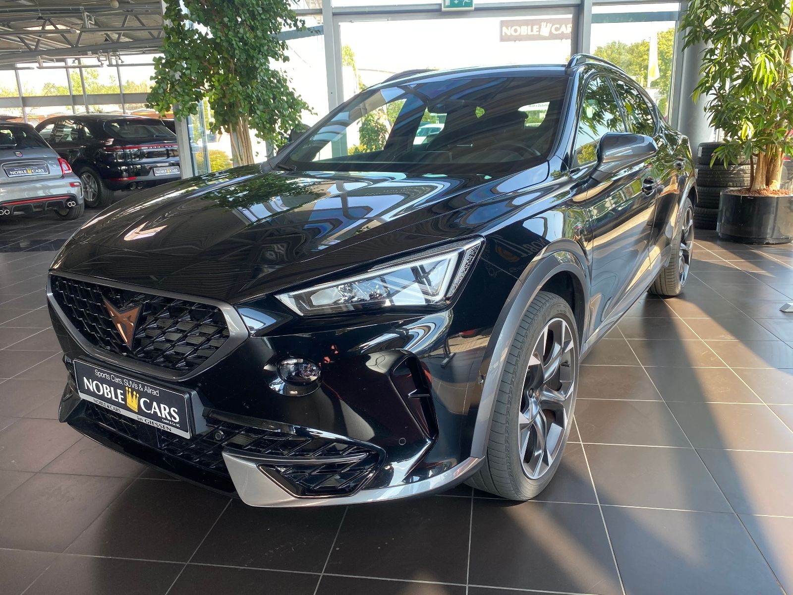 Fahrzeugabbildung CUPRA Formentor VZ e-Hybrid ACC LED NAVI ALU