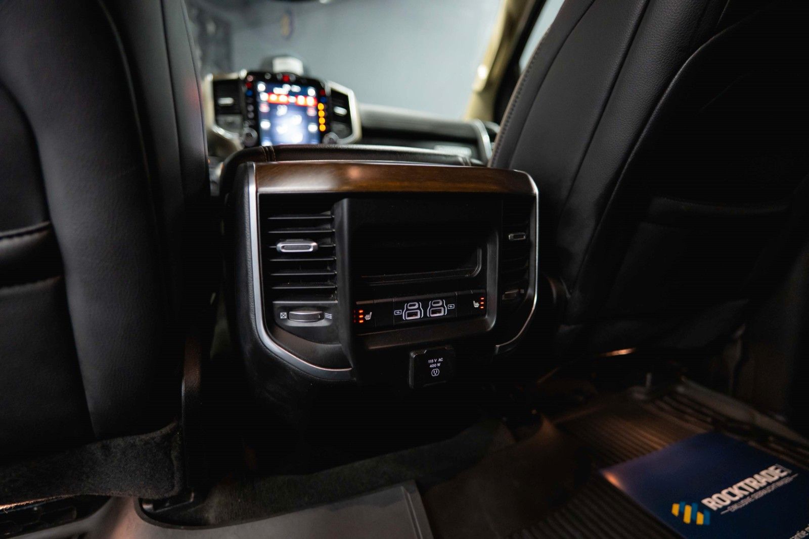 Fahrzeugabbildung Dodge RAM 5.7 V8 HEMI 4x4 OFFROAD Night LARAMIE RAPTOR