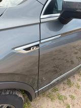 Volkswagen Tiguan 1.5 TSI ACT OPF Highline R-Line, AHK - Cars in Flensburg