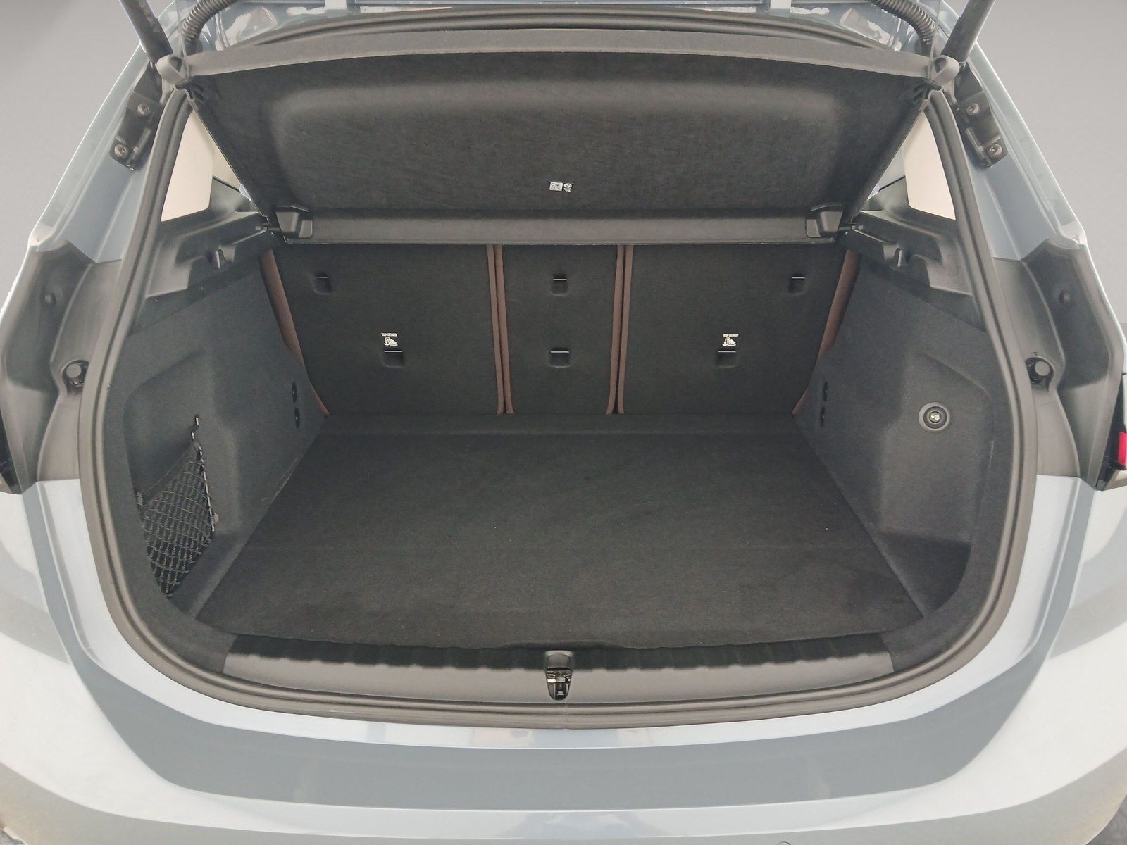 BMW 223 Active Tourer - Bild 13