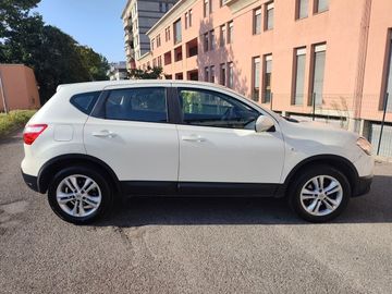 Nissan Qashqai - 4
