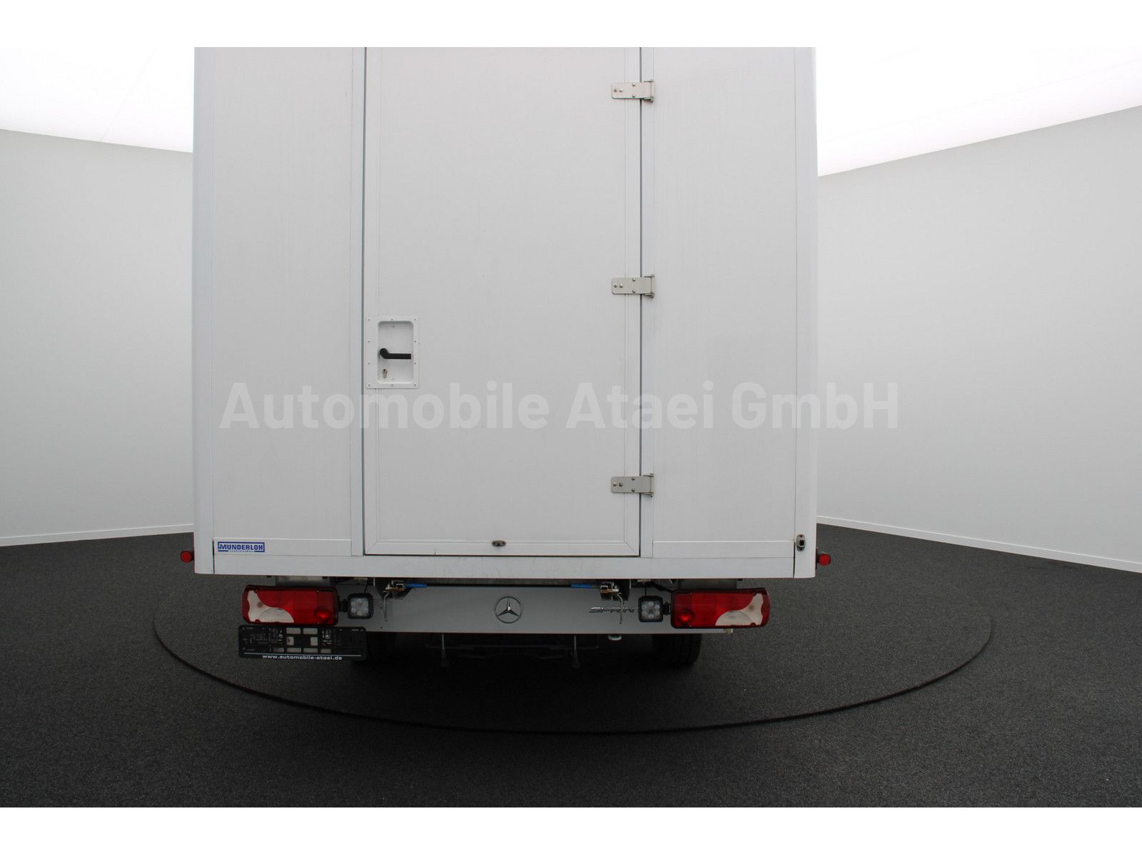 Fahrzeugabbildung Mercedes-Benz Sprinter 319 V6 *MAXI* KAMERA+DISTRONIC (1132)