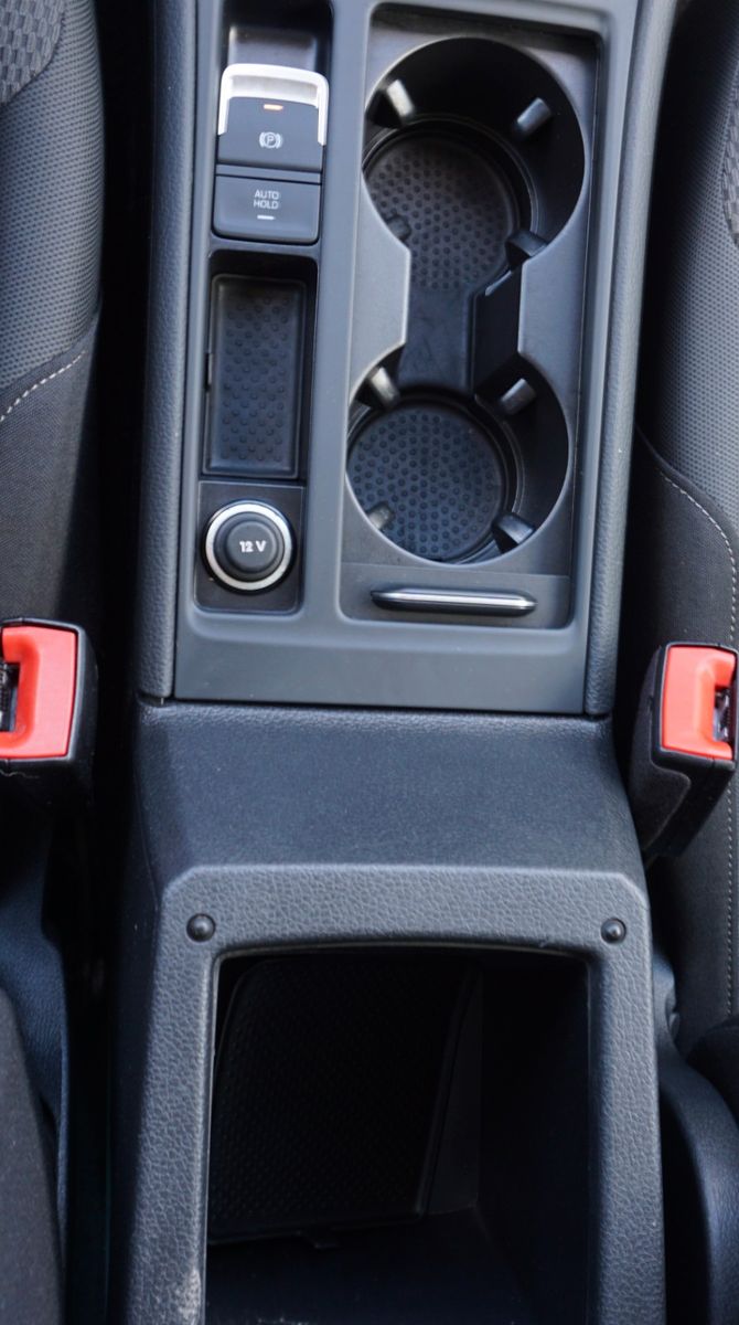 Fahrzeugabbildung Volkswagen Golf VII Variant Comfortline ACC,Navi,SH,PDC