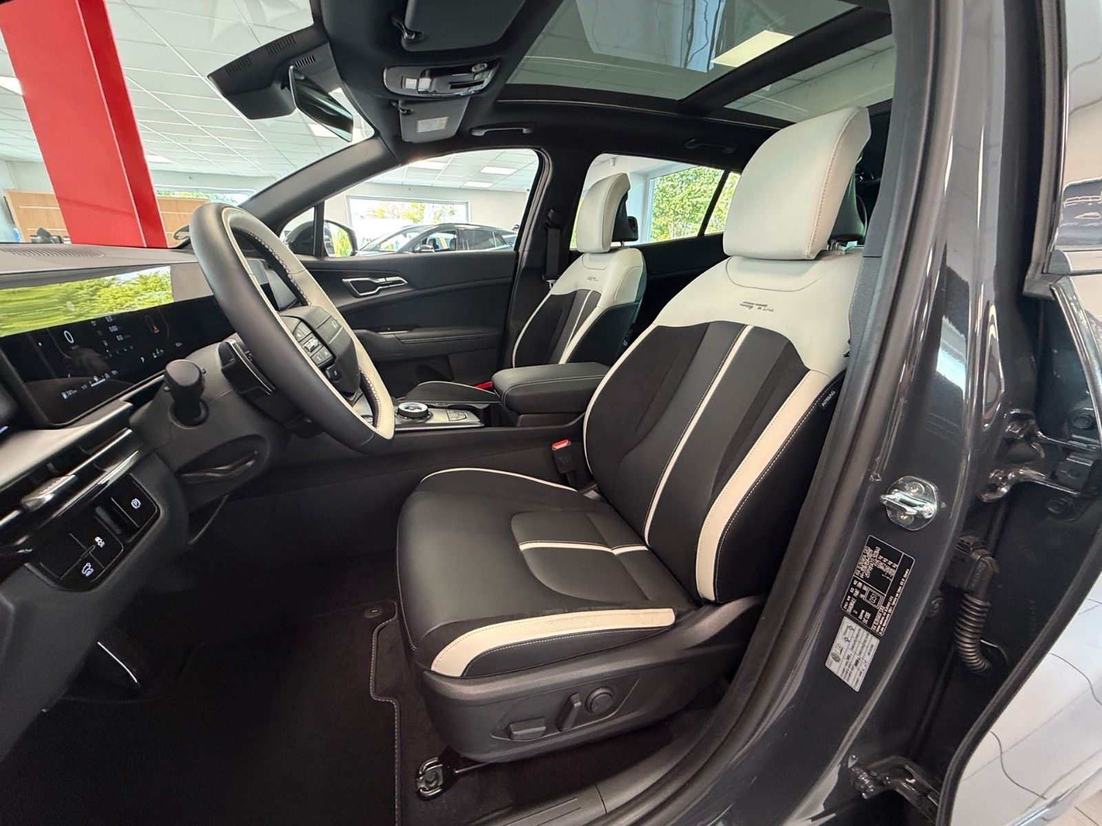 Fahrzeugabbildung Kia Sportage 1.6 CRDi 48V DCT GT-line P3 P4 P5 AHK