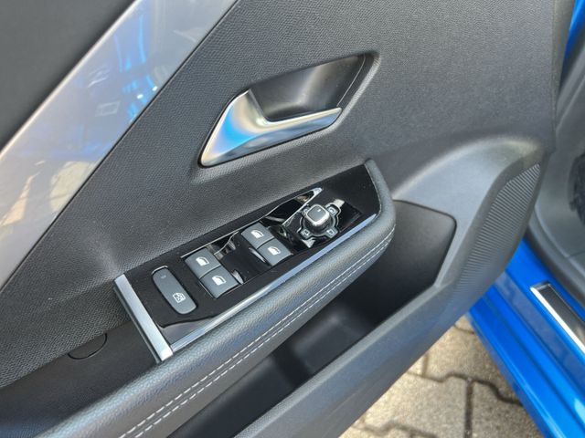 Astra Ultimate PLUG-IN NAVI CAM APPLE/ANDROID VO