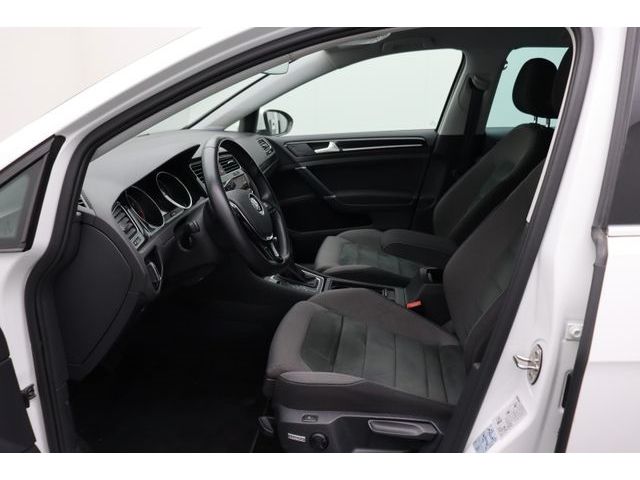 Fahrzeugabbildung Volkswagen Golf VII 1.5 DSG Highline