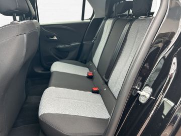 Fotografie des Opel Corsa F Kamera LED Sitzheizung Allwetterreifen