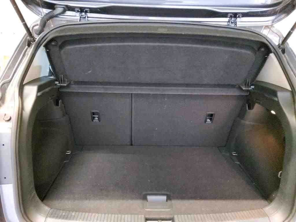 Fahrzeugabbildung Volkswagen T-Cross TSI LIFE ACC NAVI KAMERA GJ SITZH 1.H