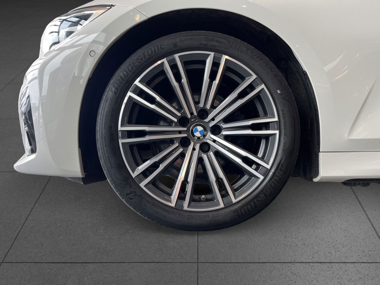 BMW 318 - Bild 17