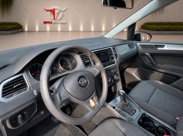 Volkswagen Golf - 8