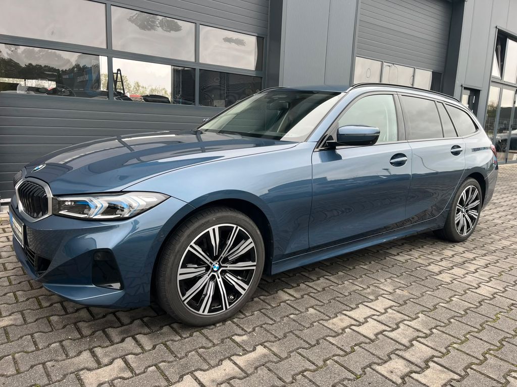 Image of BMW 320