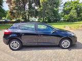 Renault Megane III Lim. 5-trg. Paris - gebrauchte Renault Megane aus dem Jahr 2014