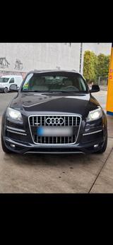 Audi q7 S line 5 Sitzen - Audi Q7 aus 2011: Line