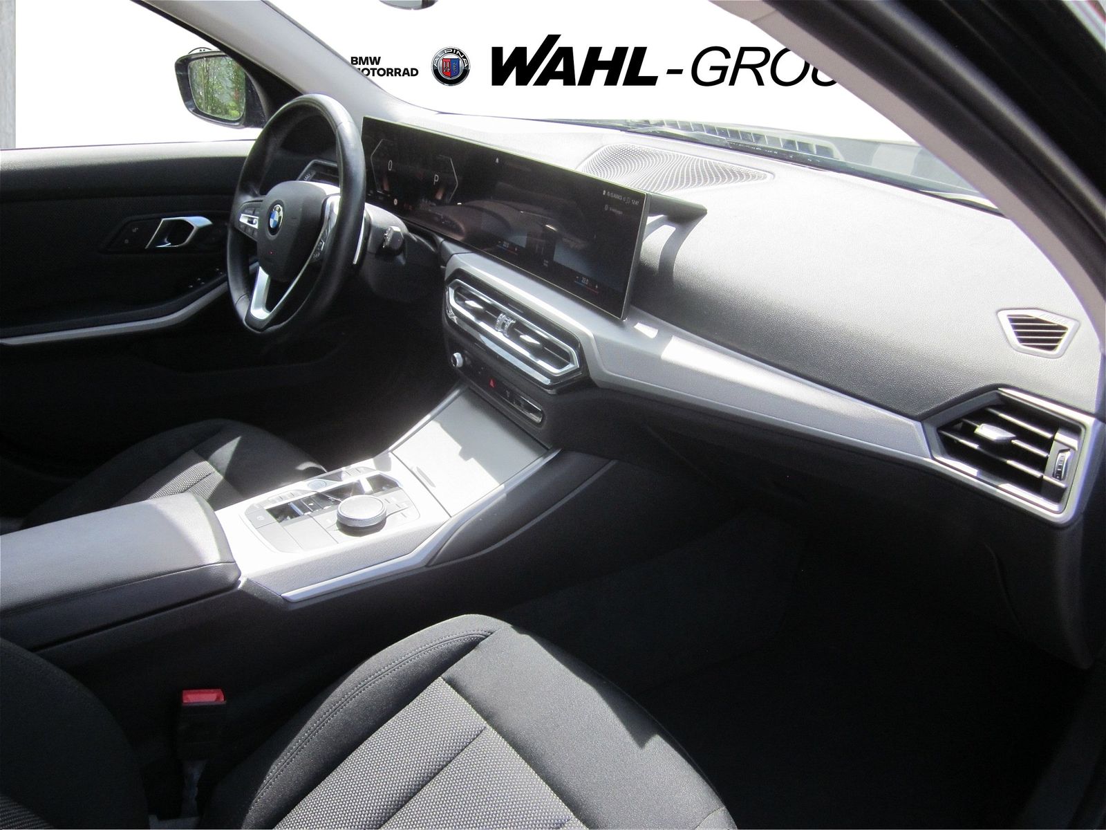 BMW 318d TOURING AUT LC PLUS KOMFORTZG GRA PDC DAB E foto 10