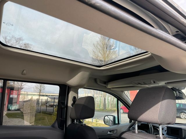 Fahrzeugabbildung Ford Grand Tourneo Connect Titanium *TÜV/INSP. Neu*