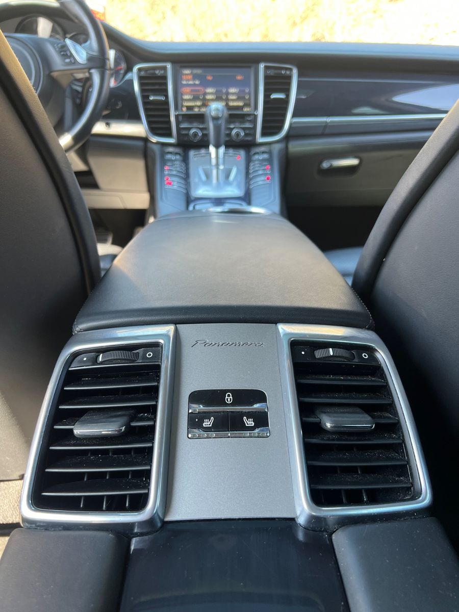 Fahrzeugabbildung Porsche Panamera Diesel * Carraraweiß * SCHIEBEDACH*