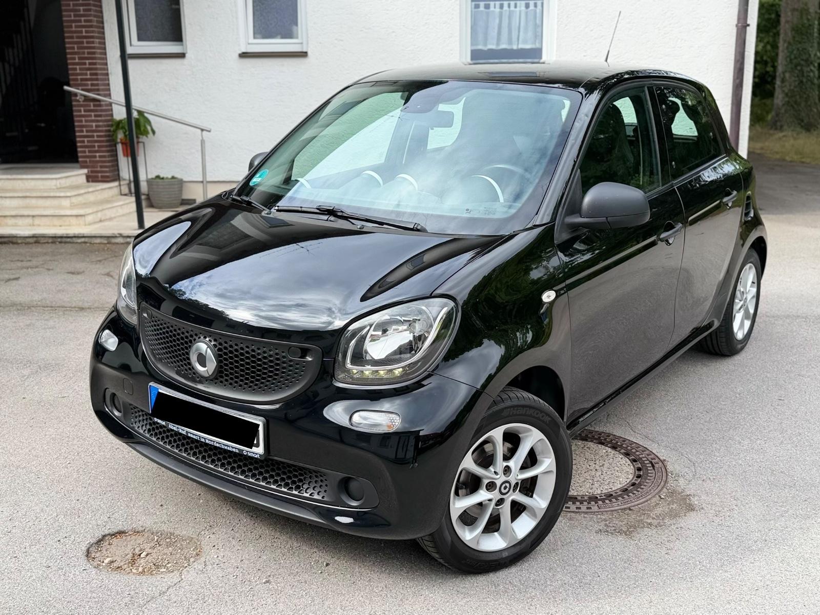Smart ForFour Basis LEDER SHZ KLIMA LED TEMPOMAT
