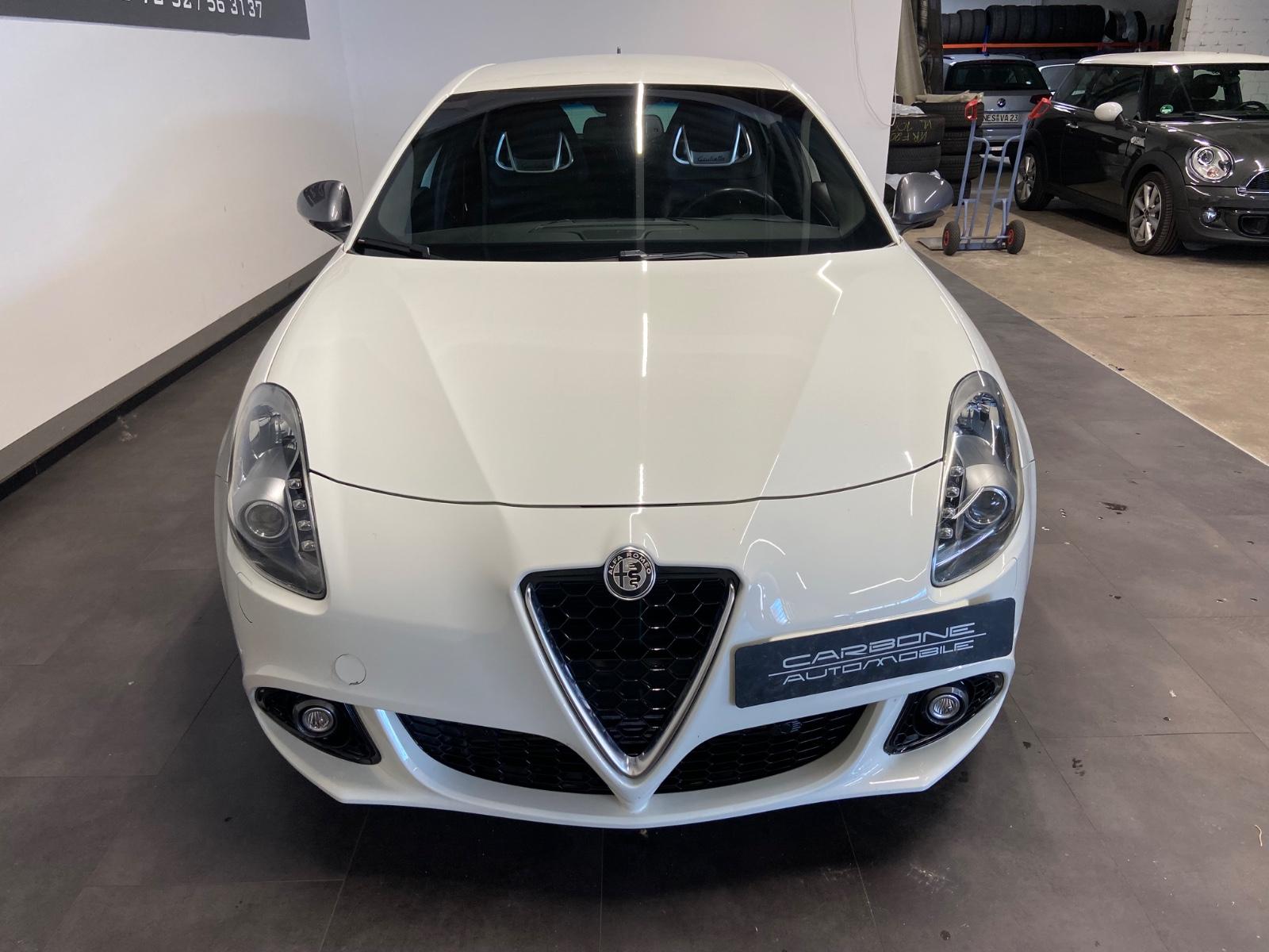 ALFA ROMEO GIULIETTA QUADRIFOGLIO VERDE - 241 ch BVA - TOIT OUVRANT - GPS - RADAR AV/AR - CLIMATISATION BI-ZONE