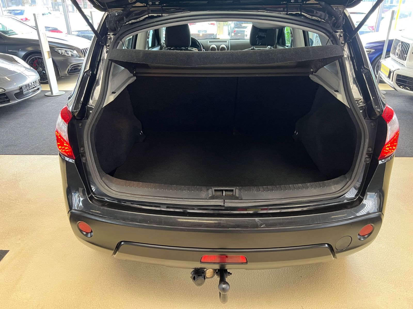 Fahrzeugabbildung Nissan Qashqai 2.0 Acenta *NAVI*RÜCKFAHRKAMERA*1.HAND*