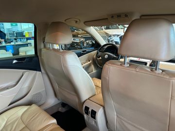 MYAUTOCENTER – Gebraucht- und Jahreswagen mit Werkstattservice in Pfaffenhofen Volkswagen Passat Variant V6 FSI *4Motion*Navi*Xenon*TÜV*