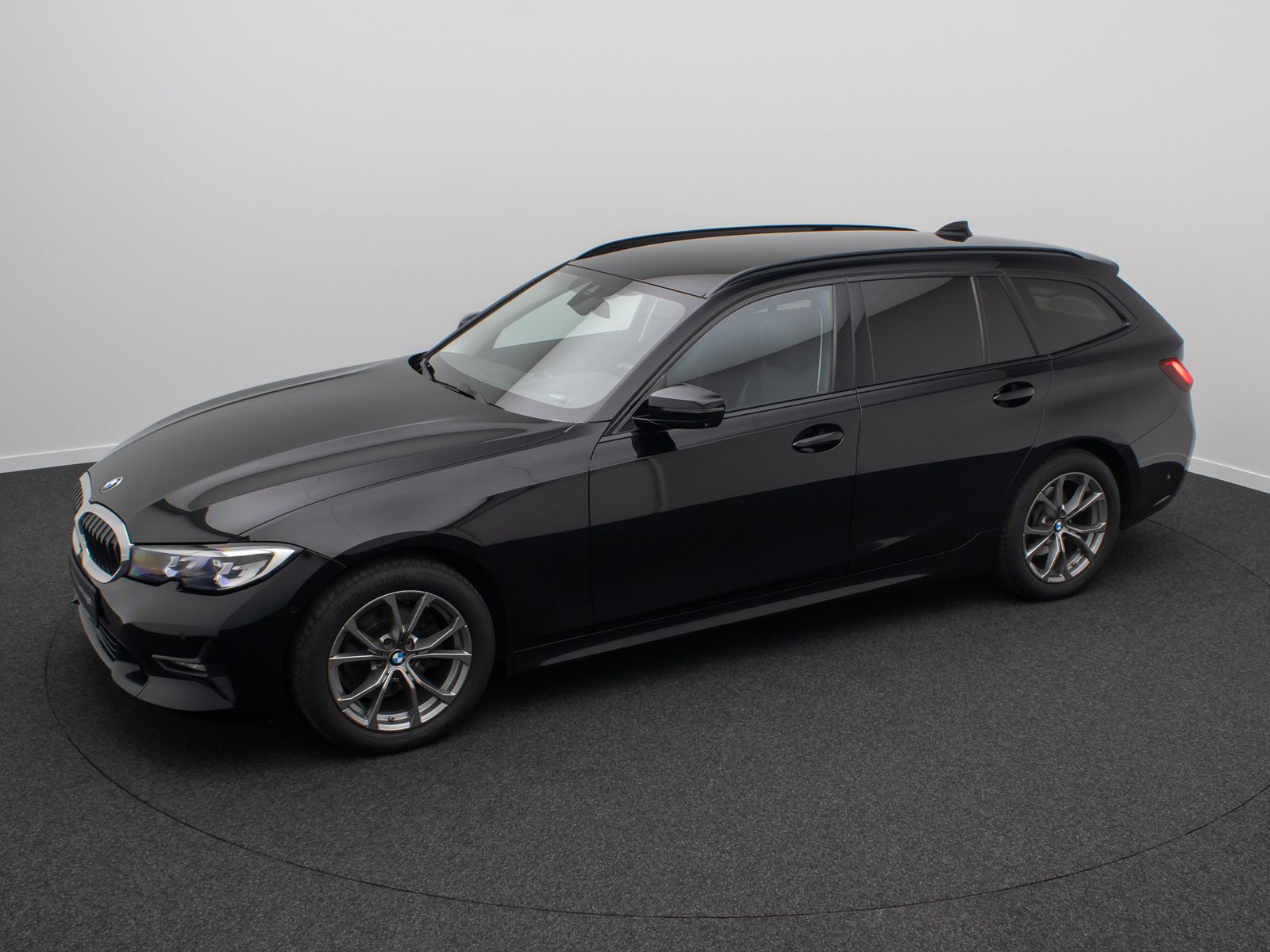 Fahrzeugabbildung BMW 320d Sport Line HUD 360°Komfort DriveAs Cockpit+