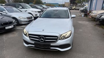 Mercedes E 200 - 2