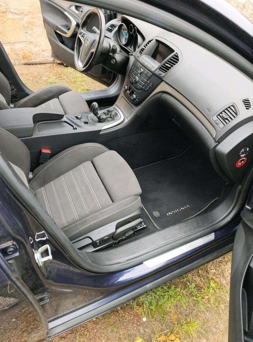 Opel Insignia 2013 — photo 12