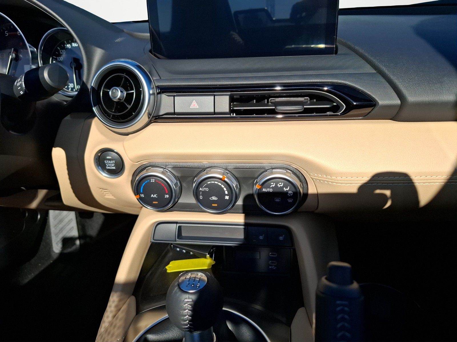 MAZDA MX-5 1.5L SKYACTIV-G 132PS Kazari - Image 13