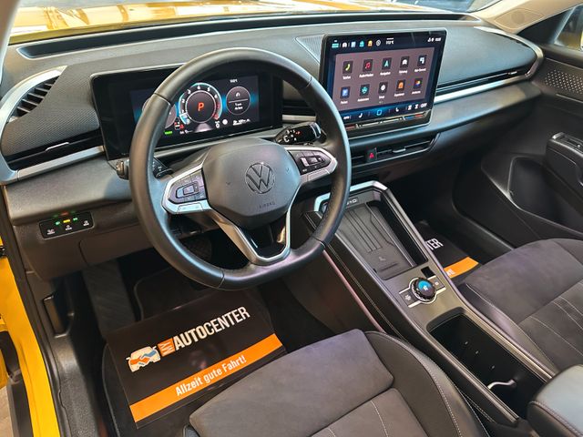 Volkswagen T-Roc *1.HAND*19%*LKHZ*ACC*CARPLAY*MASSAGE*CAM