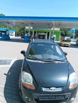 Chevrolet Matiz 1.0 - gebrauchte Chevrolet Captiva aus dem Jahr 2010