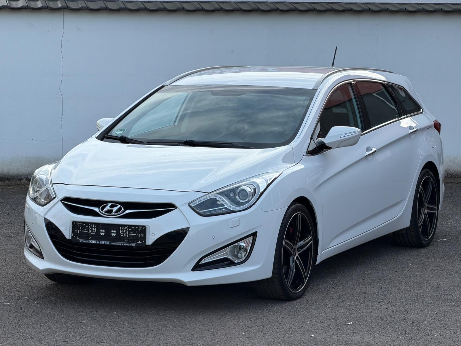 Hyundai i40 cw 5 Star Edition Aut.*Klima*Navi*Xenon*Alu*