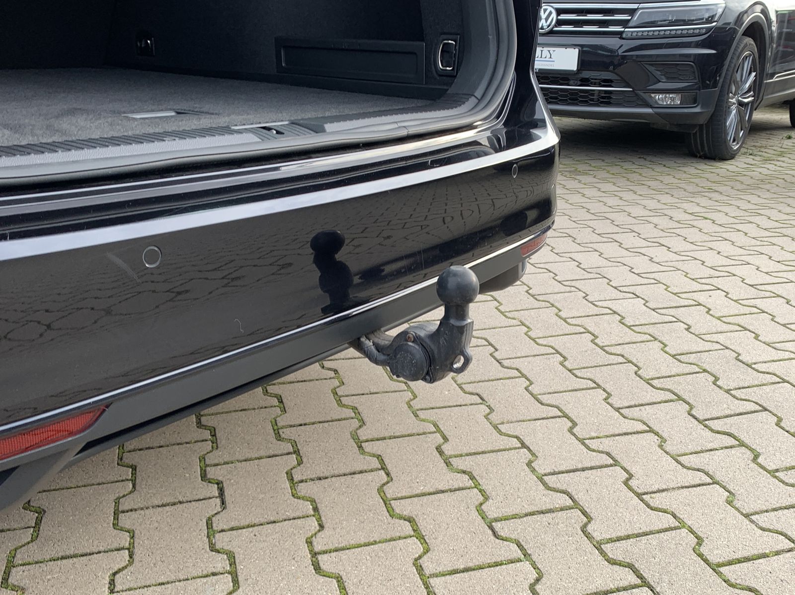 Fahrzeugabbildung Volkswagen Passat Variant 2.0 TDI*LED*Navi*AHK*Cam*