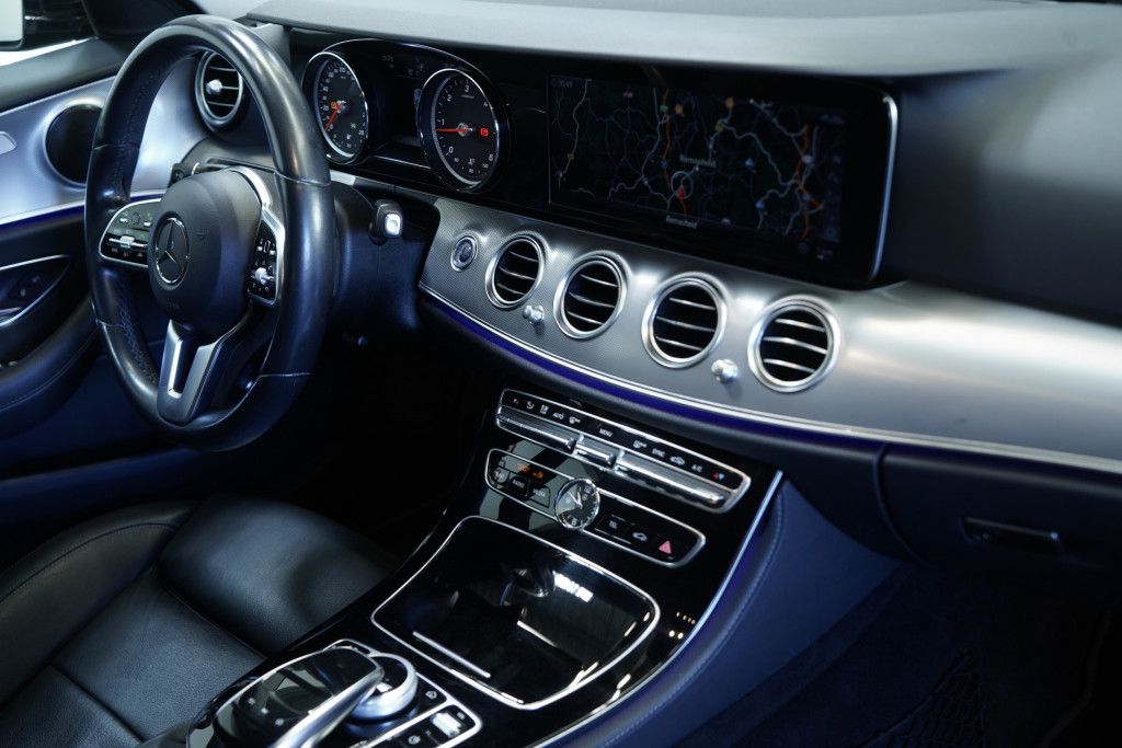 Mercedes Benz E 220