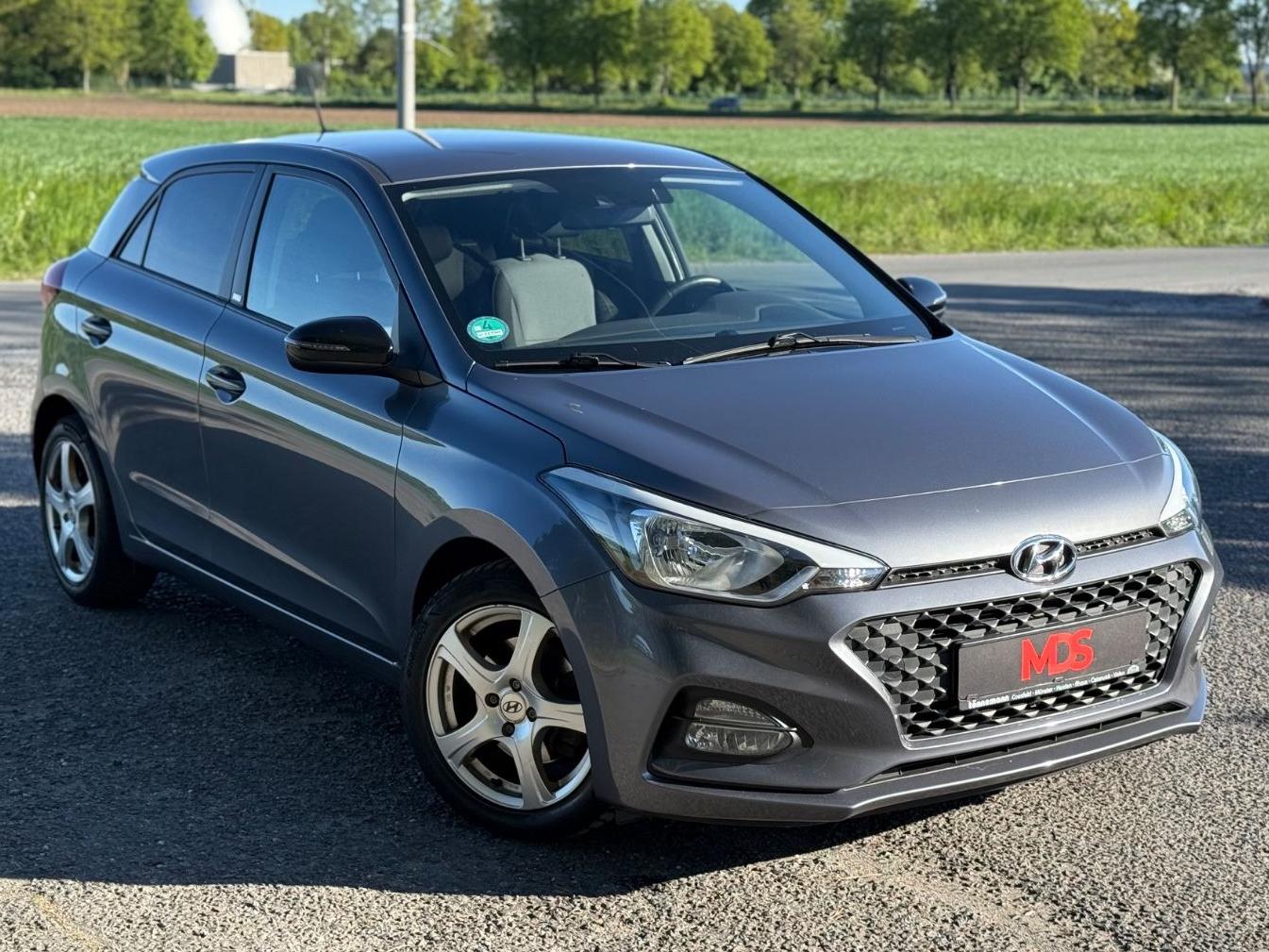 Hyundai i20 YES! *Apple CarPlay*Kamera*Sitz-HZ*1.Hand*